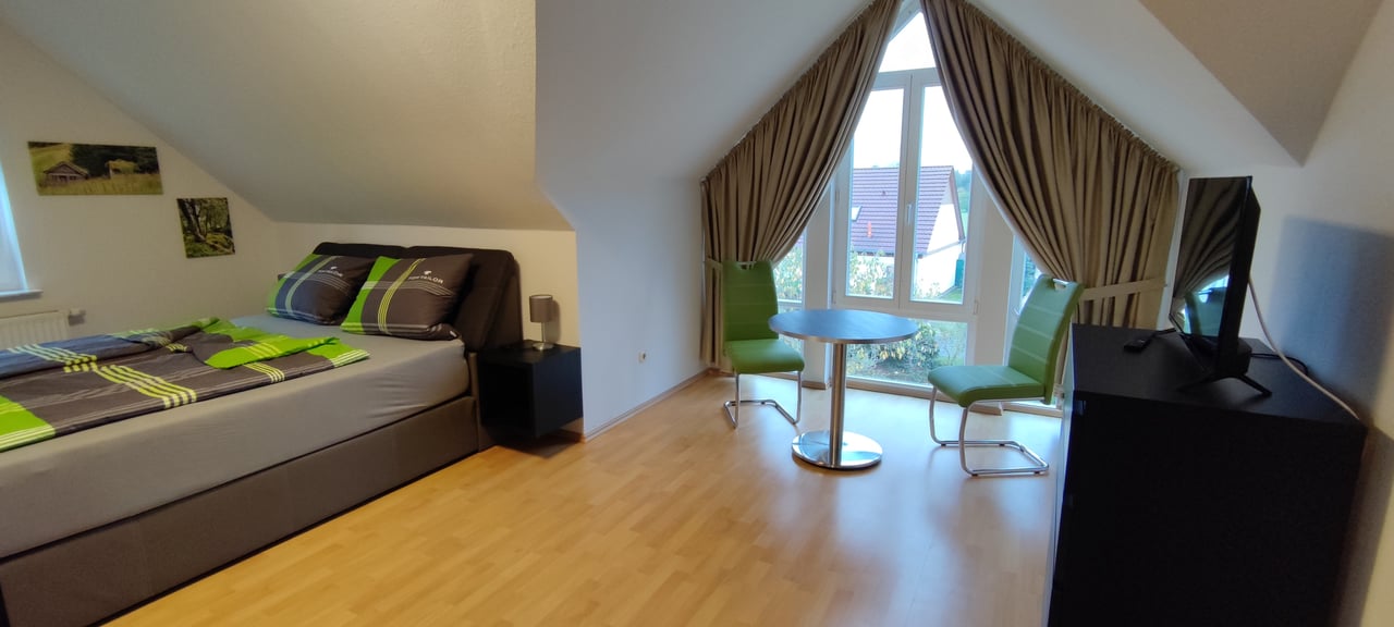 Zimmer Buntspecht – Bild 1